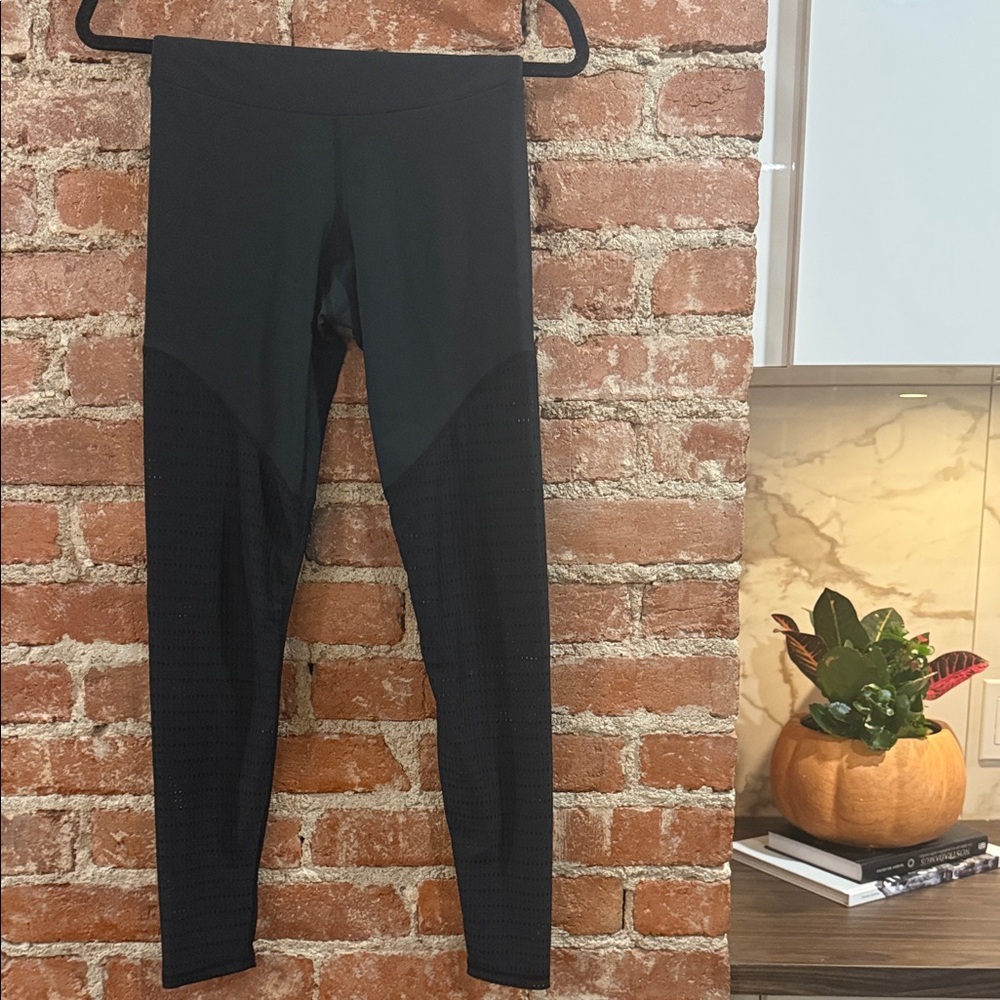 Oraki Mesh Black Leggings - Picture 1 of 5
